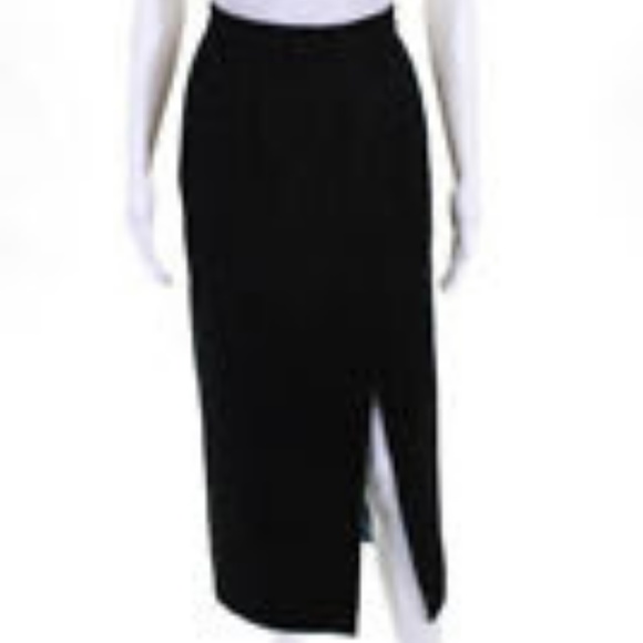 CHANEL Dresses & Skirts - Beautiful embroidered skirt chanel size 36